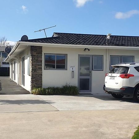 Rose Apartments Unit 1 Central Rotorua-Accommodation&Spa エクステリア 写真