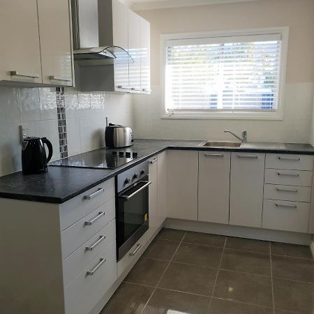 Rose Apartments Unit 1 Central Rotorua-Accommodation&Spa エクステリア 写真