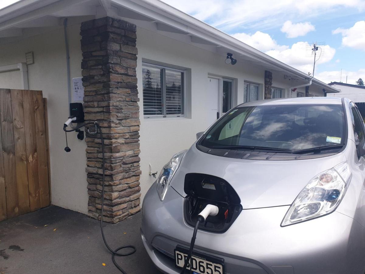 Rose Apartments Unit 1 Central Rotorua-Accommodation&Spa エクステリア 写真