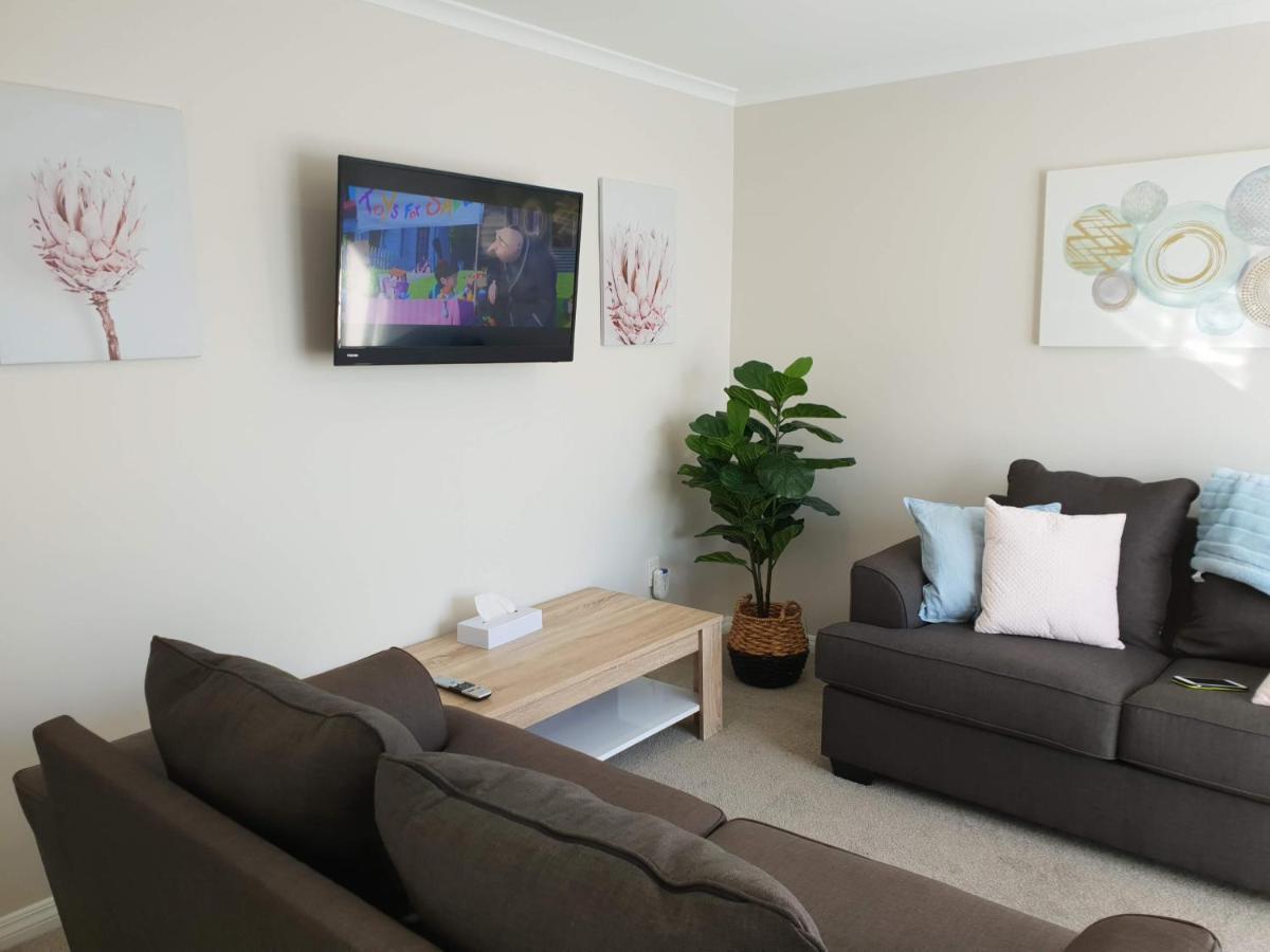 Rose Apartments Unit 1 Central Rotorua-Accommodation&Spa エクステリア 写真